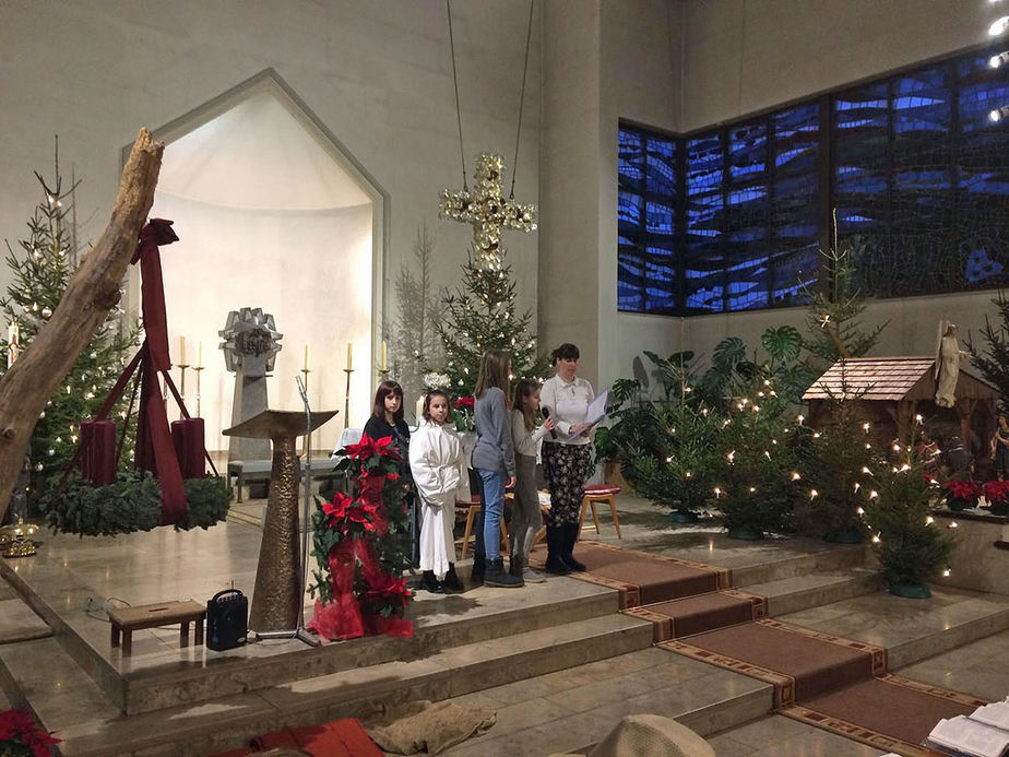Kinderchristmette mit Krippenspiel in St Maria